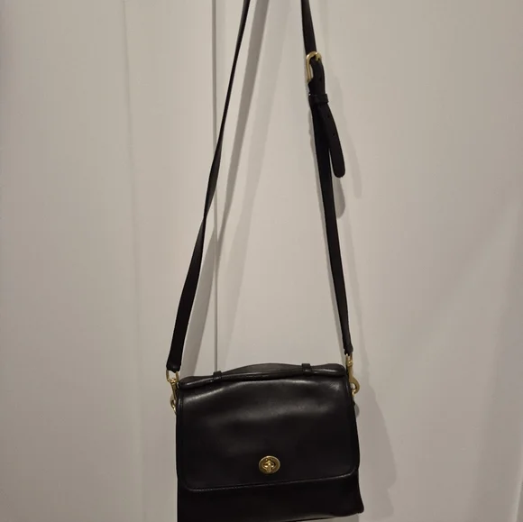Vintage COACH Court Bag Old Coach Hand Bag Shoulder Bag Black Leather - Picture 3 of 17